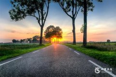 屬蛇本命年的大忌，2025年屬蛇本命年穿什麼顏色最好？