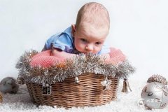 2025年出生：丁丑日人财富事业人际全解析