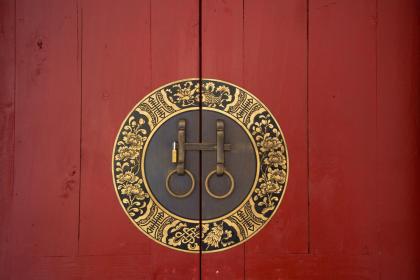 生肖鼠2020本命年红腰带带多久？生肖鼠不适合红色？